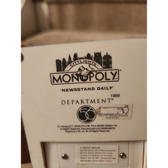 Department 56 Monopoly Collab 140 St. Charles Place "Newsstand Daily" Building - Picture 2 of 9